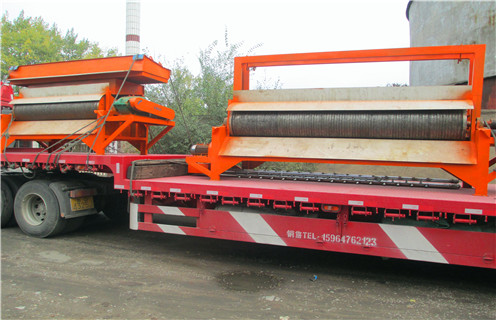 濕式磁選機(jī)，互聯(lián)網(wǎng)時(shí)代下，半逆流濕式磁選機(jī)廠家如何才能做得更好_釩鈦鐵礦互聯(lián)網(wǎng)時(shí)代下，半逆流濕式磁選機(jī)廠家如何才能做得更好型號(hào)參數(shù)及磁場(chǎng)強(qiáng)度