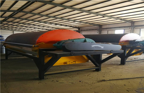 干選磁選機(jī)，貴州履帶式干選磁選機(jī)_貴州履帶式干選磁選機(jī)技術(shù)要求工作原理發(fā)展工作視頻皮帶及結(jié)構(gòu)價(jià)格 